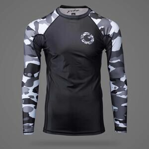 Gold brand Camo Rash Guard nwt black size medium wrestling shirt